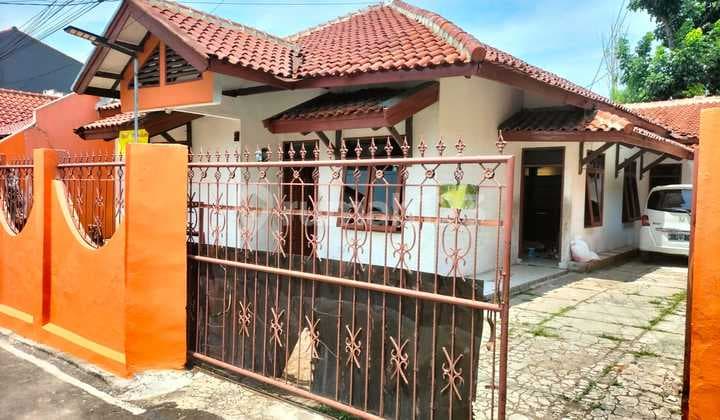 Jual Rumah Strategis di Belakang Kampus Maranatha Pasteur Bandung