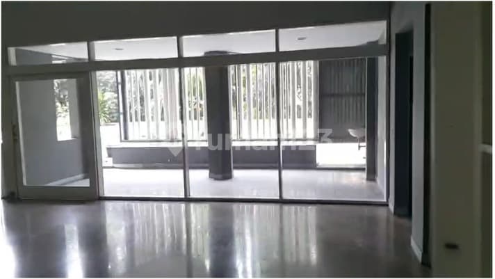 Sewa/Jual Rumah Usaha/Gedung/Kantor di Mainroad Sutami Bandung