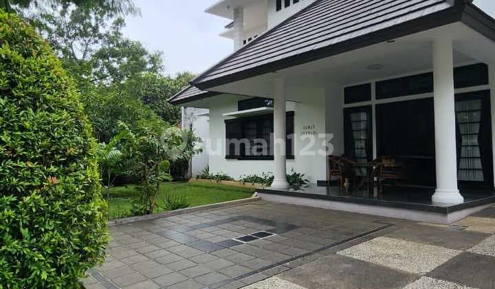 Jual Rumah Mewah 2 LT Furnish di RE Martadinata Riau Bandung Kota