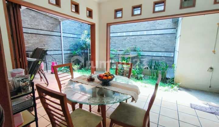 Jual Rumah Nyaman 2 Lantai Kokoh Bagus di Batununggal Bandung