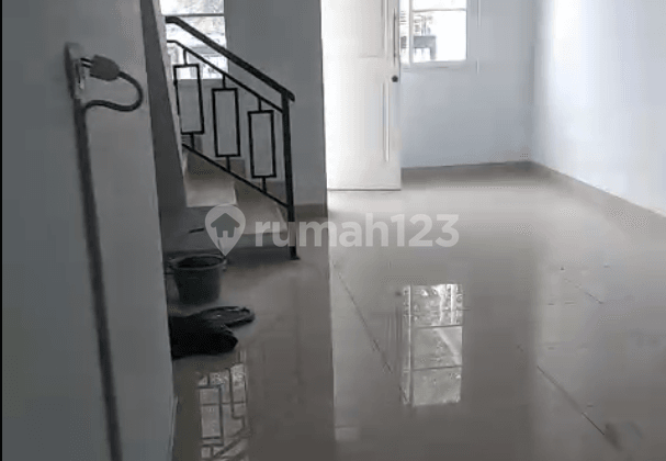 Rumah Muara Karang 4.5X15 Kosongan 2 Kamar Tidur 3.5 Lantai SHM