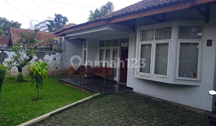 Rumah Lama Kokoh 2Lantai Dalam Komplek di Sayap Supratman Bandung