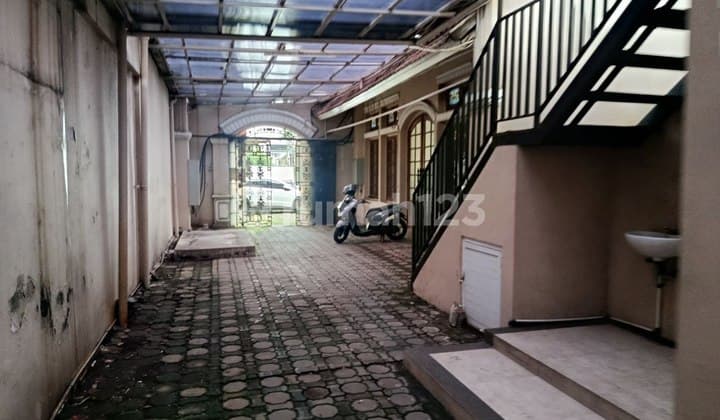 Disewakan Rumah Untuk Usaha Dimainroad Area Komersil Riau Bandung