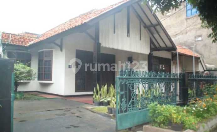 Rumah Luas Strategis di Pasirkaliki Dekat Tol Pasteur Kota Bandung
