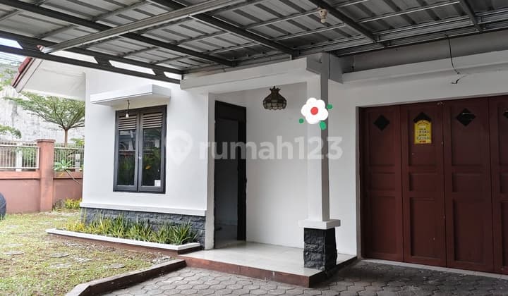 Ready-to-Occupy Cozy House Inside a Complex Near Borma Antapani Bandung