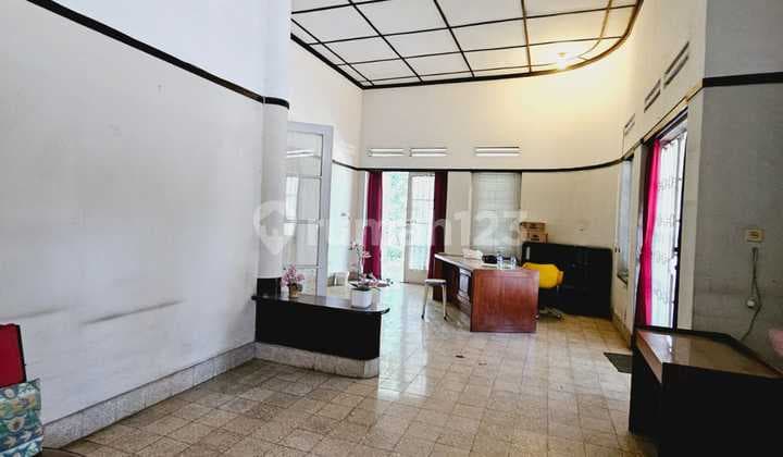 Ruang Usaha Strategis Cocok Resto Sayap Dago