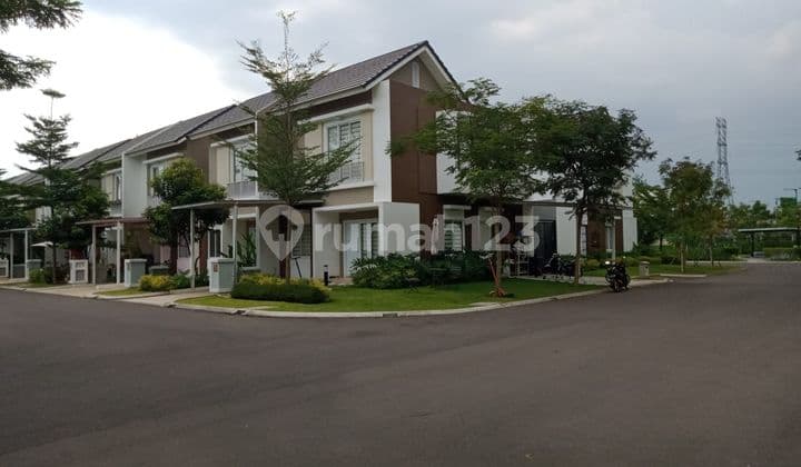 Rumah Hook 2 Lantai di Cluster Cynthia Summarecon Bandung