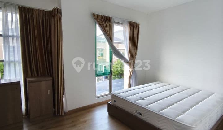 Rumah Golf Island Pik Semi Furnish Uk 6X15 Sertifikat bisa KPR