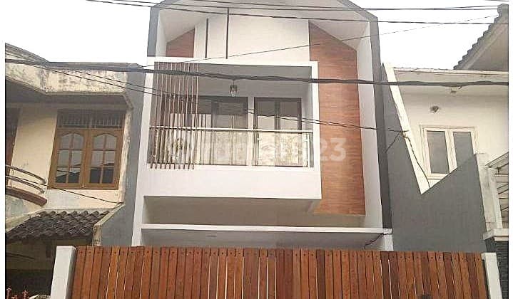 Bangunan Baru Modern !! Luas 96 Rumah Pondok Kelapa Jakarta Timur