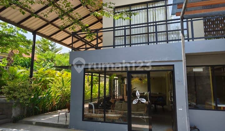 Luas 900 Ex Cafe Resto di Margonda Depok Pondok Cina