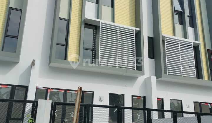 Cheap!! 3-Story Shop House for Sale at Prima Harapan Next to Summarecon Bekasi