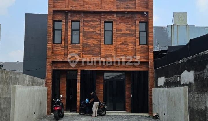 Ruko Gandeng Disewakan Luas 200 Parkir Luas Cakung Jl Raya Bekasi