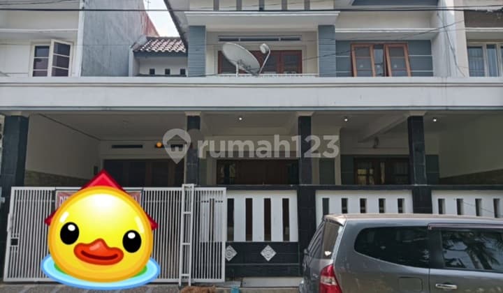 Rumah Cantik Siap Huni Luas 150 Perum Mutiara Sentul Bogor