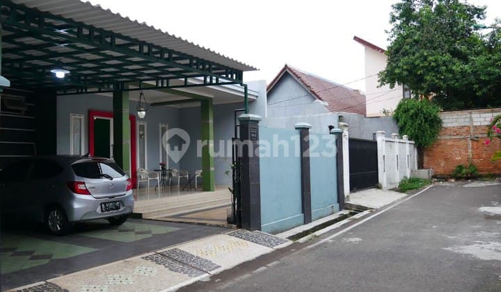 Cheap !! Area 275 House Access 2 Cars Pondok Kelapa East Jakarta