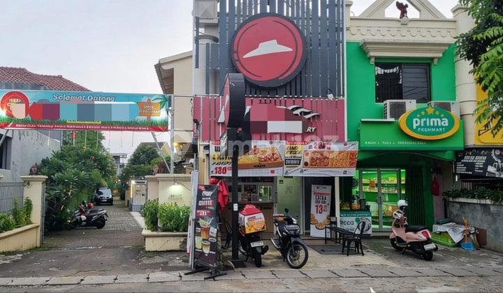 Ruko Ramai Padat Penduduk !! Disewakan di Kalisari Pasar Rebo Jakarta Timur