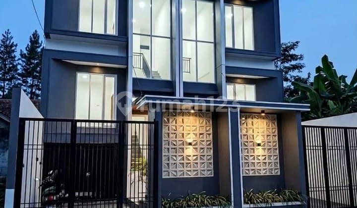 New Modern House in Jagakarsa, South Jakarta