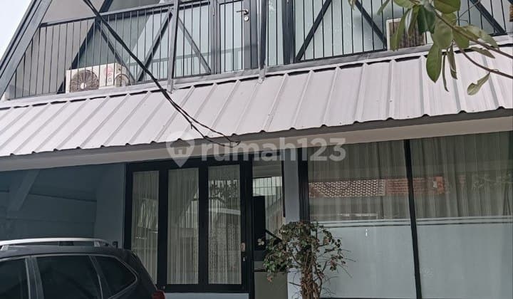 Rumah Estetik Ala Villa di Kelapa Dua Depok