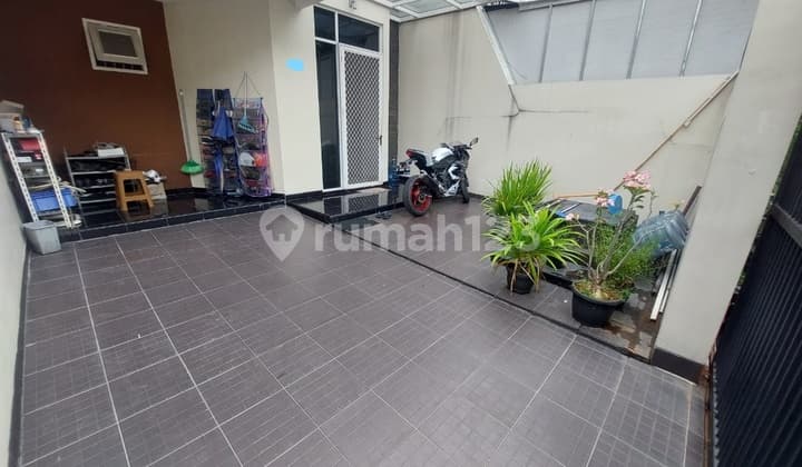 DIJUAL RUMAH 2 LANTAI SIAP HUNI DI GRISENDA