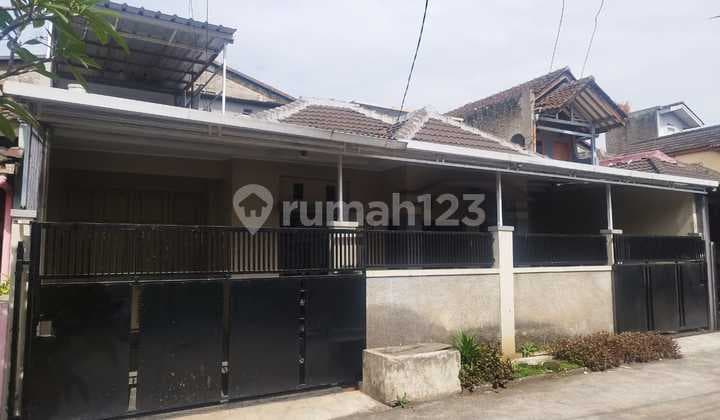 Rumah Adem Siap Huni Komplek Melong Asri Regency