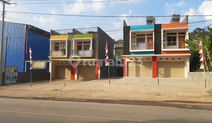 Disewakan Ruko Cantik Lokasi Strategis di Mainroad Padalarang