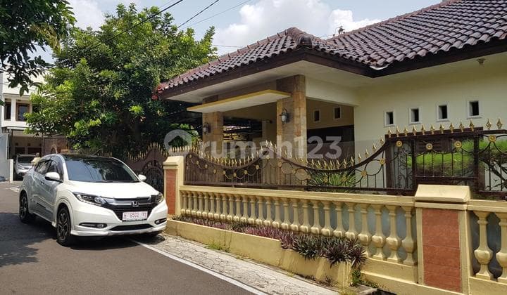 Rumah Mewah Bagus Gombel Jatingaleh