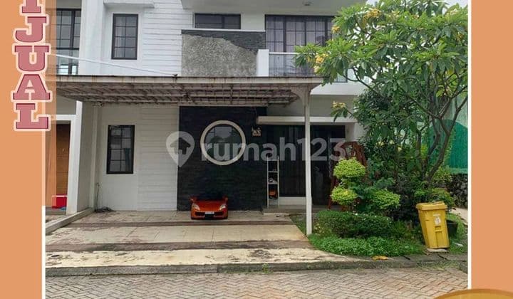 Rumah Bagus 2 Lantai di Green Lake City . Hadap Selatan