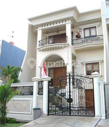 House in Walet Cluster - PIK NICE 3 Floors