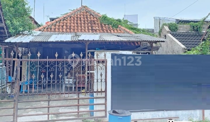 Rumah di Citarum Jual Cepat