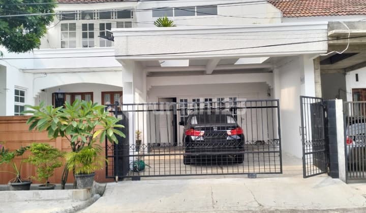 Rumah Dijual di Bintaro Sektor 3 Lokasi Strategis