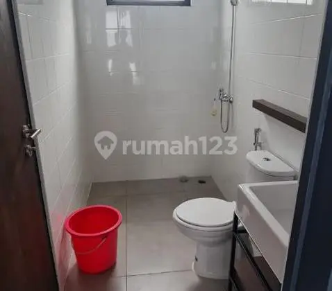 Termurah Rumah di Freja Suite Bsd City Dekat Pintu Tol, Pasar Modern, Stasius Cisauk