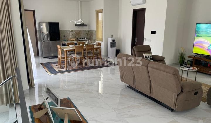 Rumah Hoek Eonna Cluster Aerra Type 9, 3 Lantai di BSD City