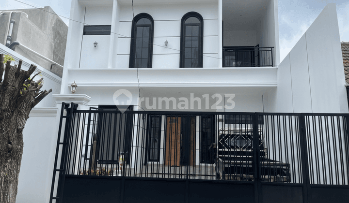Rumah Baru Bangunan Mandiri di Nusa Loka BSD City