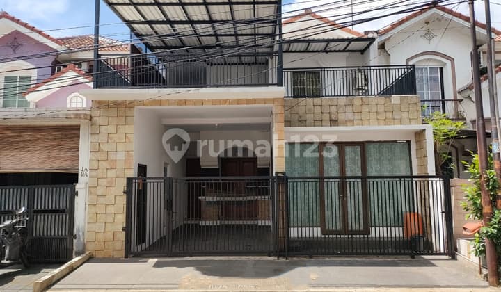 Disewakan Rumah Usaha Nusa Loka 2 Lantai di BSD City