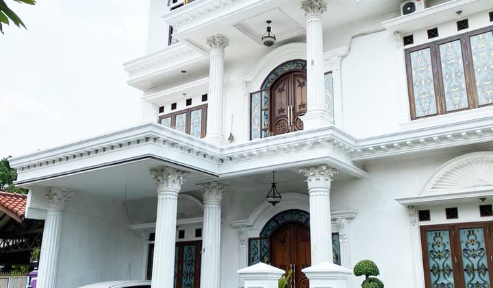 Dijual Rumah Cantik 3 Lantai di Jalan Palem Sawit Kelapa Dua Tangerang