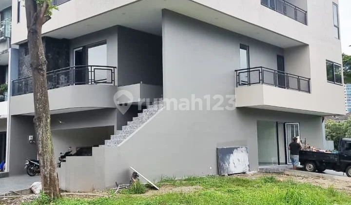 Rumah Baru Bangunan Mandiri di Alam Sutera Cluster Palma, Posisi di Hoek, Dekat Living World, Akses Tol Rumah Baru Bangunan Mandiri di Alam Sutera Cluster Palma, Posisi di Hoek, Dekat Living World, Akses Tol