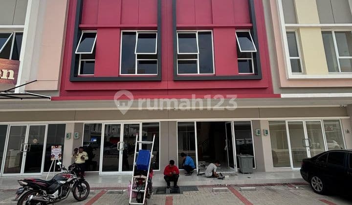 Dijual Ruko Gandeng di Vienna Paramount Gading Serpong Dekat Sekolah Stella Maris