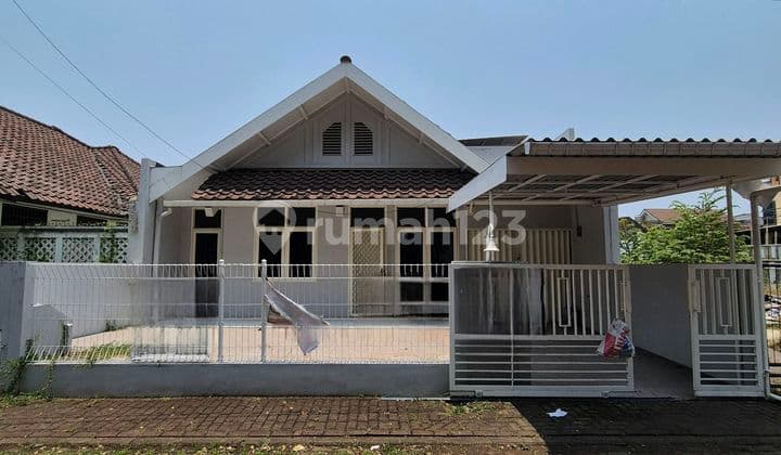 Duta Gardenia 10x20 in front of the park, affordable