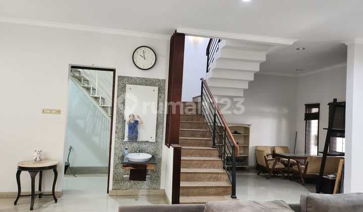 Rumah Muara Karang 8x15 Semi Furnished Rapih