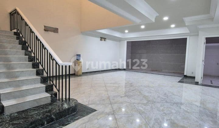 Puri Indah 300m2 Minimalis