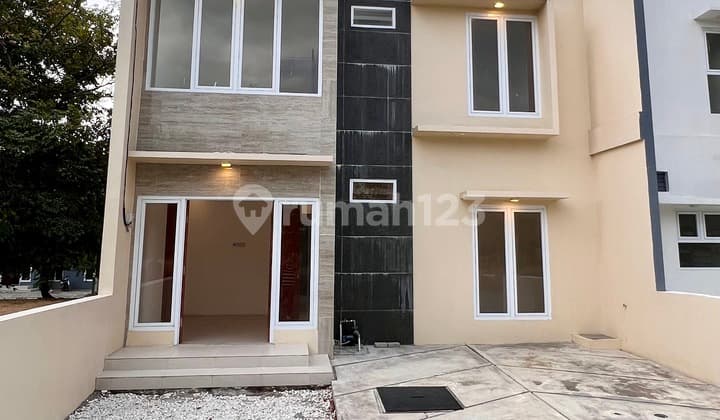 Rumah Modern 2 Lantai Kupang