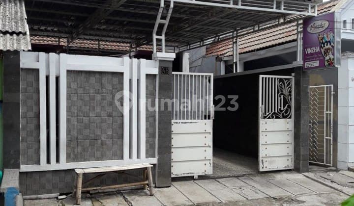 Rumah Untuk Usaha Daerah Petemon Dekat Arjuna Kedungdoro Surabaya