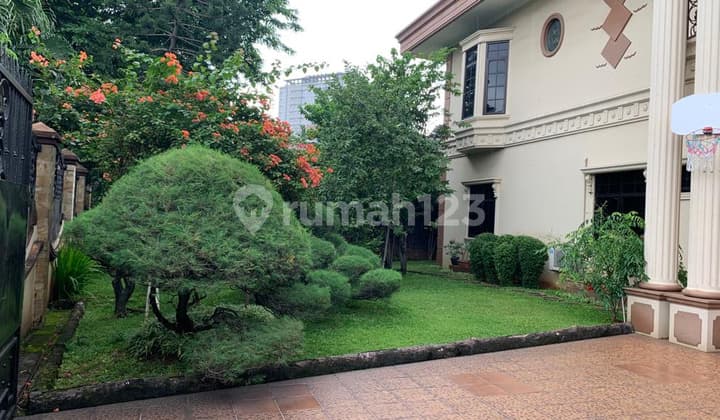 Rumah Mewah Bagus Sangat Strategis Cocok Untuk Usaha Atau Hunian