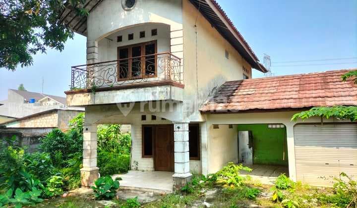 FOR SALE: Plot of Land 720 M² | Bonus Building | Price Negotiable