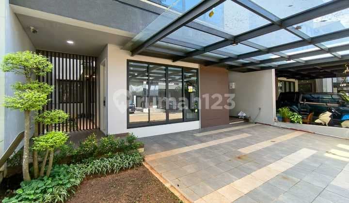 Large Beautiful House in Discovery Bintaro Jaya Near Station and BXC