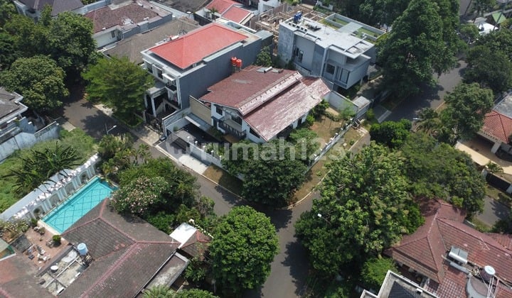 Dijual Cepat Rumah Posisi Hoek Pondok Indah Harga Negotiable WW FF