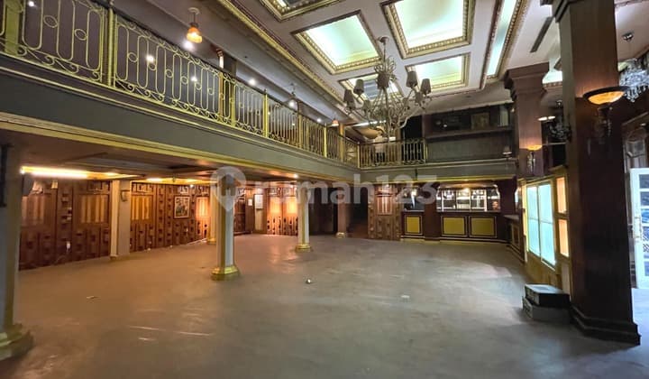 TURUN HARGA ruang usaha lokasi strategis Kebayoran Baru Harga Negotiable (WW/ FF)