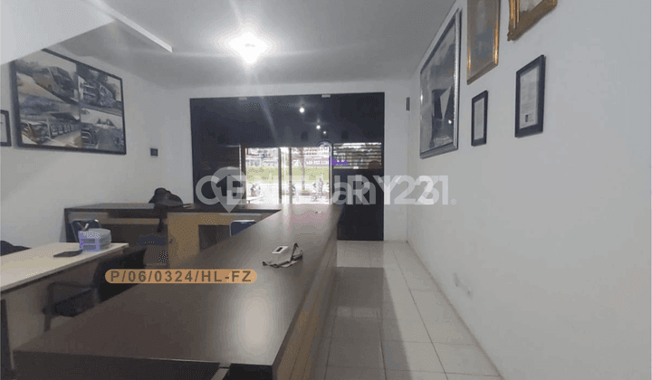 Ruko Posisi Strategis Di Belakang IKEA Kota Baru Parahyangan