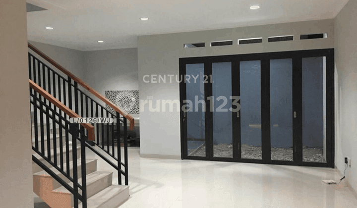 Rumah 2 Lantai Semi Furnished di Komp Cherry Field Kota Bandung