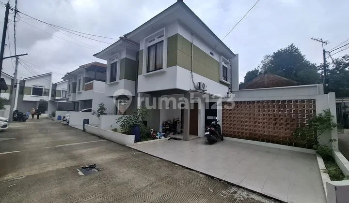 Rumah Full Bata Merah, Bebas Banjir