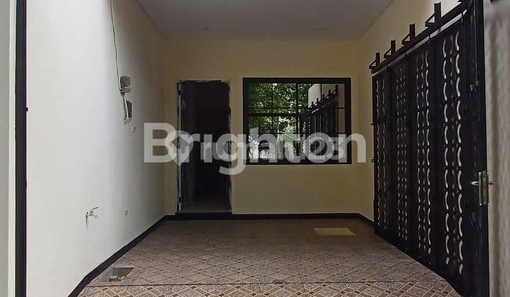 Rumah Tanjung Duren Selangkah Dekat Mall Central Park Jakarta Barat-4 Lantai & Rumah Baru